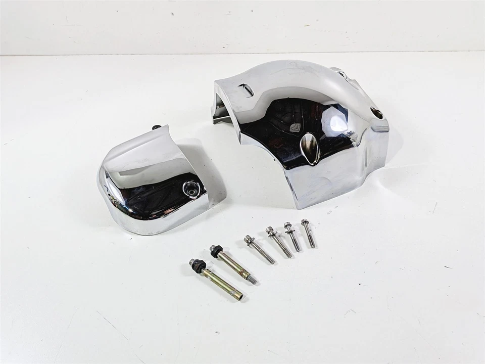 2006 Suzuki C90 VL1500T Boulevard Rear Engine Side Cover Set 11361-10F00 - Image 1 of 4