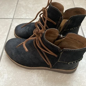 Stivaletto Born Tarklin in nero invecchiato taglia 7,5 - Foto 1 di 10