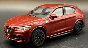 Bburago 1:43 Alfa Romeo Stelvio - rot - Bild 1 von 3