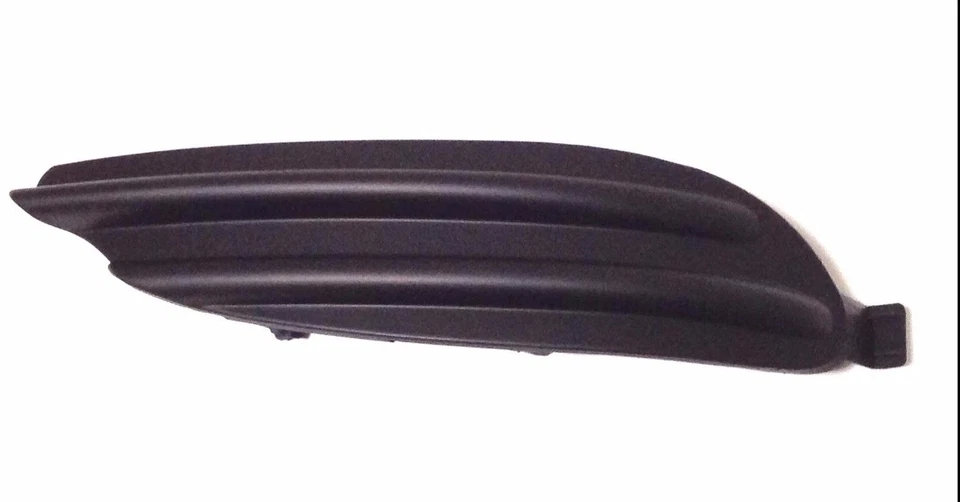 Cubierta antiniebla del lado derecho del pasajero Toyota Camry 2002 2006 Foto 1 de 2