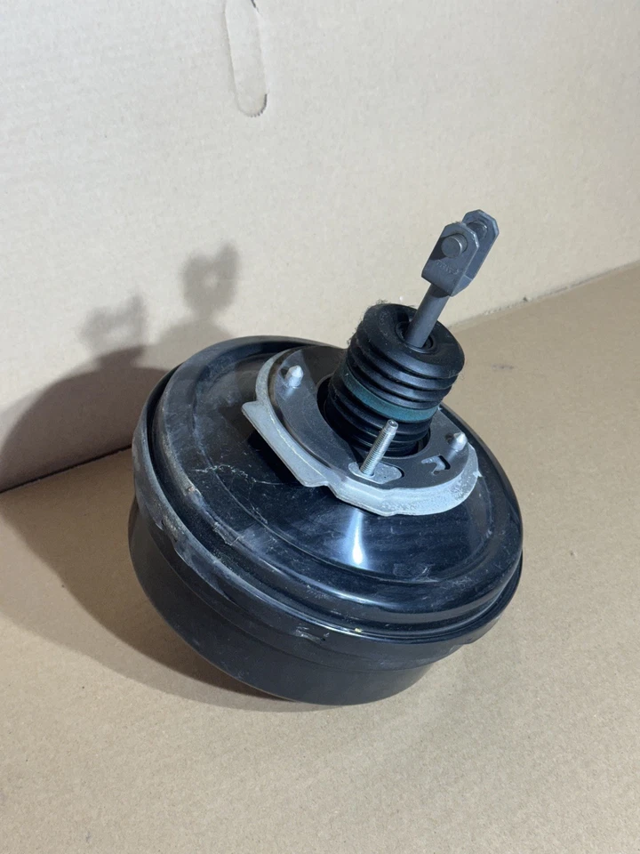 Servo elevador de freno eléctrico BMW F25 X3 2011-2017 6857869 OEM. Foto 1 de 3