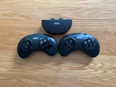 X2 Original SEGA Mega Drive Remote Arcade Controller / Control Pads + Receiver - Image 1 of 4