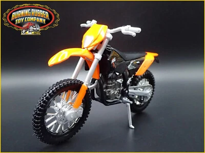 KTM 450 EXC Dirt Bike Moto Arancione 1/18 Diorama Scala Moto Modello Diecast - Immagine 1 di 4