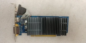 Asus Nvidia GeForce 8400 GS 512 MB DDR2 PCIex16 Low Profile Video Card - Picture 1 of 4