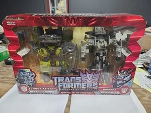 Hasbro Transformers Revenge of the Fallen Autobot Ratchet and Grindor** New - Picture 1 of 6