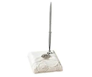 Vintage White Lace Pen Set - Picture 1 of 2