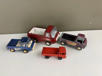 Vintage Die Cast Pickup Trucks Lot of 4 Tootsie Toy Tonka - Image 1 of 4