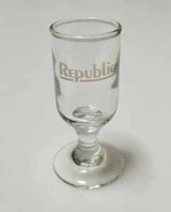 Vintage Airline Glass Republic  - Picture 1 of 2