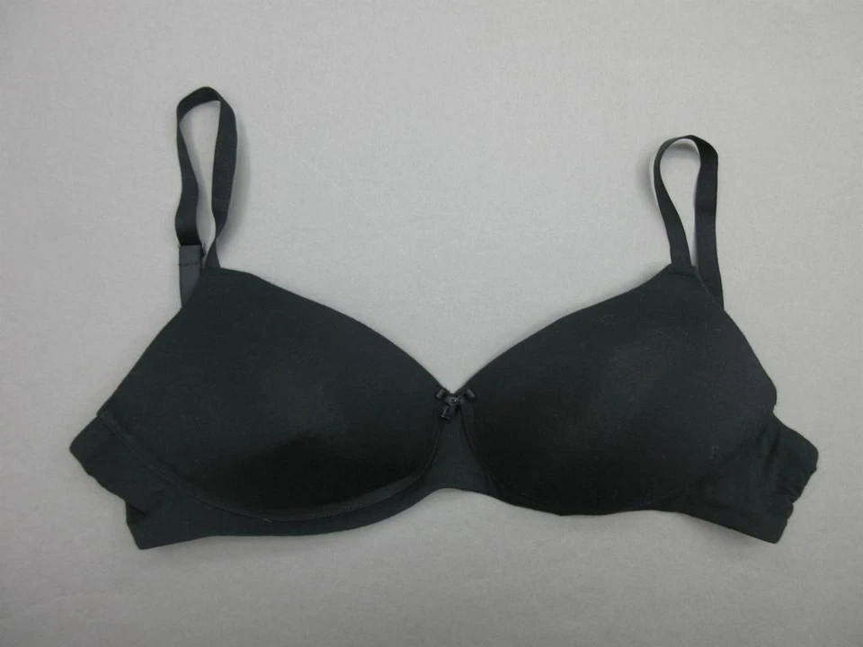 38D GILLIGAN & O'MALLEY BLACK WIRELESS PADDED BACK CLOSURE NURSING BRA 1N - Image 1 of 4