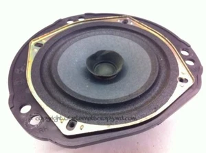 Subaru Forester mk1 2.0T EJ20 97-02 OSR RH Lautsprecher hinten - Bild 1 von 2