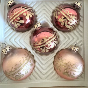 Christmas Ornaments Glass Victorian Stencil Gold Glitter Wine & Pink 5 set +Box - Picture 1 of 15