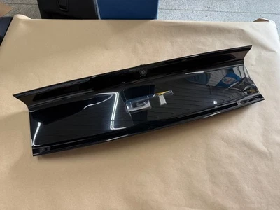 2015-2017 Ford Mustang GT 5.0 Trunk lid Panel Rear Decklid Back-Up Camera - OEM - Image 1 of 4