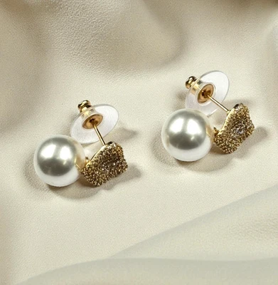 Orecchini in Ottone dorato da donna con perla e Zirconi Anallergici Nickel Free - Immagine 1 di 4