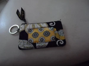 Vera Bradley zip Window ID holder in Yellow Bird pattern    - Picture 1 of 2