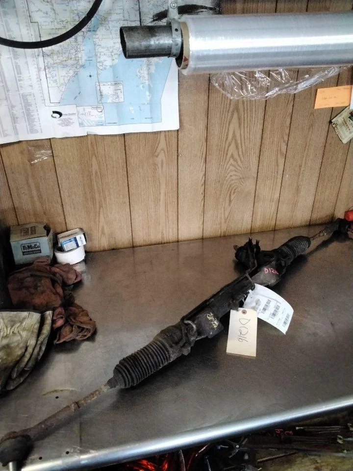 Engranaje de dirección (incl. Rack) MAZDA B3000 PICKUP 98 99 00 Foto 1 de 1