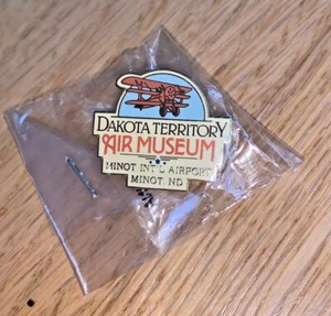 DAKOTA TERRITORY AIR MUSEUM Lapel Pin 2008 - Minot North Dakota Airport  - Picture 1 of 2