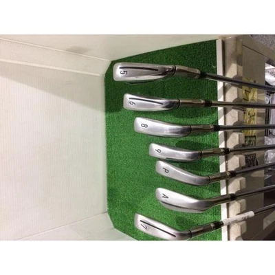 TaylorMade M5 Iron Set S NS PRO 930GH Set of 7 - Image 1 of 4