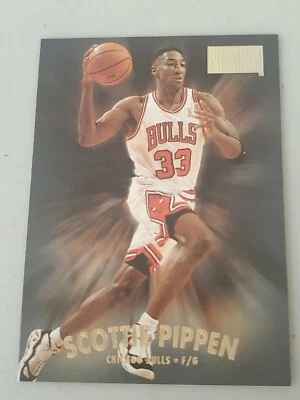 1997 Skybox Premium Scottie Pippen HOF 48 Chicago Bulls - Image 1 of 4