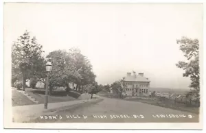 Lewisburg Ohio OH Horn's Hill & High School Building RPPC foto real c.1914 #2 - Imagen 1 de 2