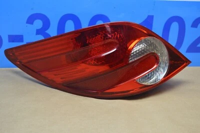 W251 Mercedes Benz R320 2007 CDI luz trasera del lado del conductor luz de freno Foto 1 de 4