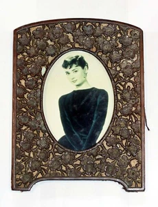 FAB ANTIQUE CHINA JAPAN BRONZE STANDING PHOTO FRAME COVERED WITH BLOSSOMS AF - Picture 1 of 21