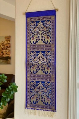 Decoração de parede azul pendurada na parede tapeçaria de seda brocado pronto para pendurar decoração boho presente - Imagem 1 de 4