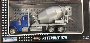 WELLY DIE-CAST BLUE PETERBILT 379 CEMENT TRUCK 1:32 SCALE - new - Picture 1 of 5