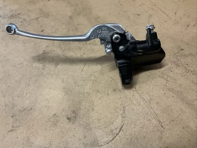 2012 - 2016 Kawasaki EX650 Ninja 650 Front Brake Master Cylinder Foto 1 de 4