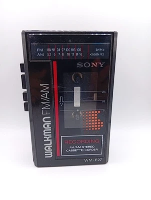 Walkman Sony WM-F27 - Vintage - Parzialmente Funzionante - Immagine 1 di 4