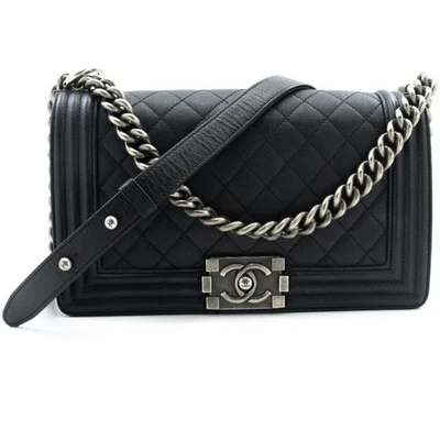 p96 CHANEL Authentic Boy Grained Calfskin Chain Shoulder Bag Black Quilted Flap - Bild 1 von 4
