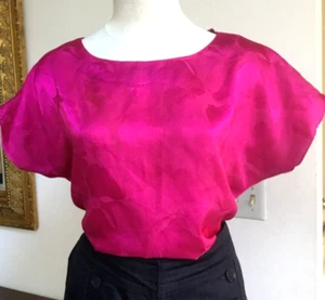 SOPHISTICATES Textured Top Blouse Silk Batwing Sleeve Lightweight Hot Pink S - Picture 1 of 7