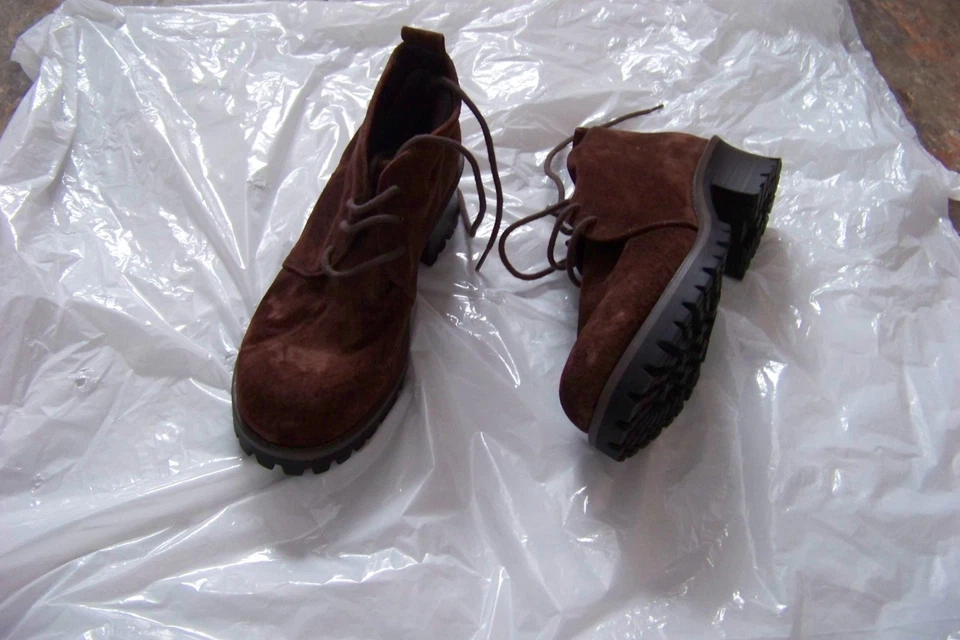 Mujer Newport News Marrón Gamuza Cuero Cordones Botines Talla 6 1/2 Foto 1 de 1