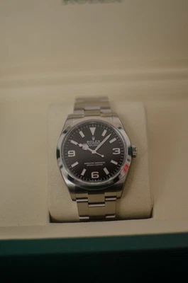 Rolex Explorer 1 Ref. 124270 (2025) | Neu & Ungetragen | Teilverklebt | Full Set - Bild 1 von 4