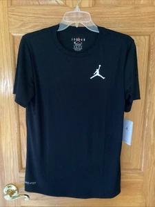 Nike Air Jordan Youth Boys Size XL Black Short Sleeve Crew Neck Shirt CK-85 - Picture 1 of 4