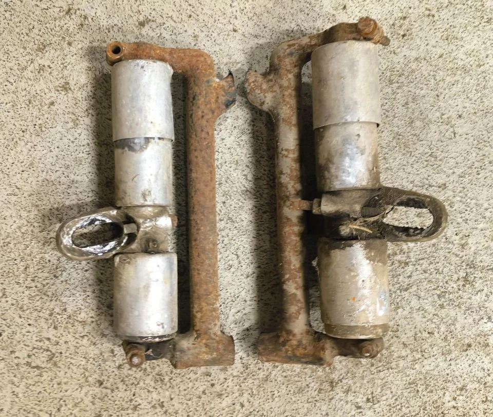 # amortisseur  motobecane 125 D45 z46c z54c z2c pour axe a broche - Photo 1/1