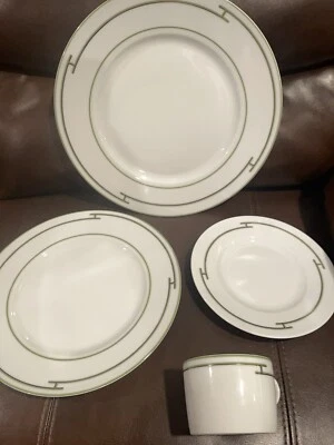 Hermes Rhythm Rythm Cena Postre Plato Pan Taza de Té Verde Tienda Exhibición Foto 1 de 4