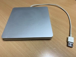 original Apple A1379 USB SuperDrive - Externes CD/DVD-Laufwerk - gebraucht - Bild 1 von 2