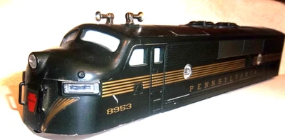 LIONEL  MPC   F-3  A  UNIT "  PENNSYLVANIA  RAIL ROAD  "  SHELL #8953 - Image 1 of 4