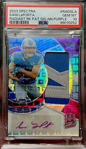 Parche de novato Spectra Sam Laporta Radiant 2023 automático púrpura neón/35 PSA 10 POP 1 - Imagen 1 de 6