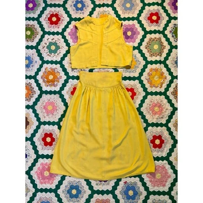 Vintage 1940s Vest & Skirt Set Butter Yellow Cotton Wounded Bird AS IS - Image 1 of 4