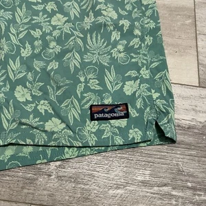 Patagonia Shorts Mens 2XL Green 4" Swim Trunks Outdoor Nylon Drawstring Floral - Picture 1 of 8