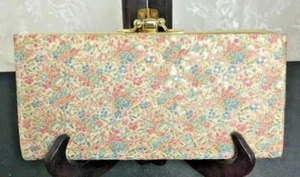 Lady Buxton Women's Clasp Wallet Clutch 7 1/8" x 3 1/2" x 1/2" - Picture 1 of 5