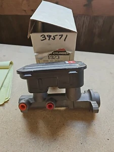 Brake Master Cylinder Fleetmaster 10-1923 Reman - Foto 1 di 7