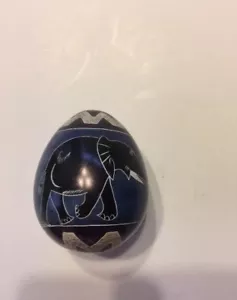 Decorative hand crafted Stone Egg elephant design - Picture 1 of 3