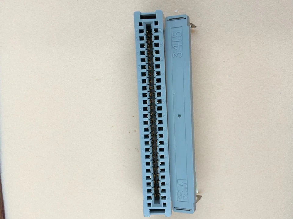 CONECTOR 3M 3415-0001 NUEVO STOCK ANTIGUO Foto 1 de 1