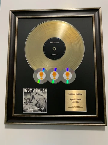 SIGNED/AUTOGRAPHED IGGY AZALEA - CHANGE YOUR LIFE CD FRAMED GOLD DISC/DISK Cover