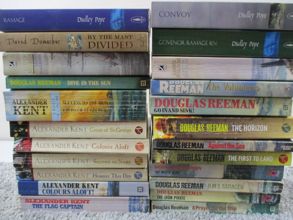 Novelas de Alexander Kent Douglas Reeman Dudley Papa James Nelson Patrick O'Brian Foto 1 de 4