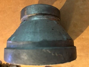 Anvil Gruvlok 7072 Concentric Reducer GR x GR galvanized 4x2-1/2 - Picture 1 of 5