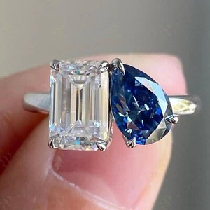 Anello due pietre argento 925 taglio pera moissanite bianco smeraldo e blu reale 5TCW - Foto 1 di 4