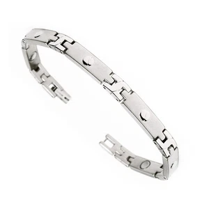 Pulsera de golf Accents Kingdom Premium titanio terapia magnética T34 - Imagen 1 de 4